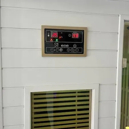 Glamour Equipe Avec Balneo Et Sauna Appartement