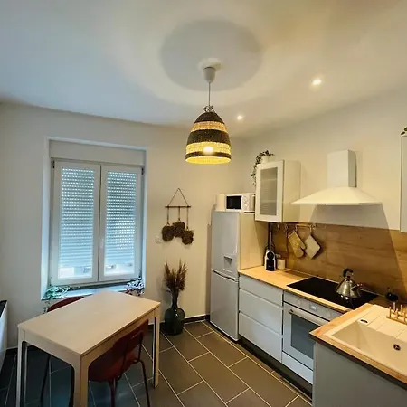 Glamour Equipe Avec Balneo Et Sauna Appartement *