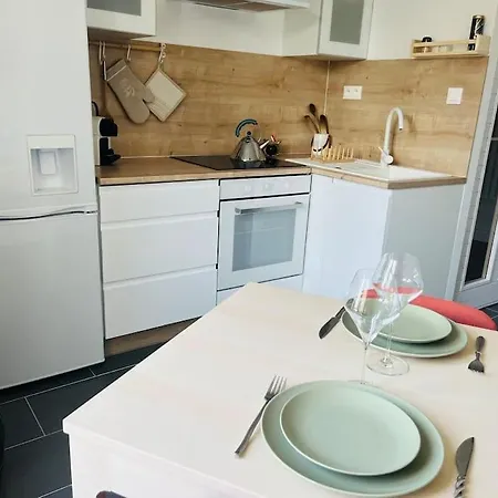 Appartement Glamour Equipe Avec Balneo Et Sauna *