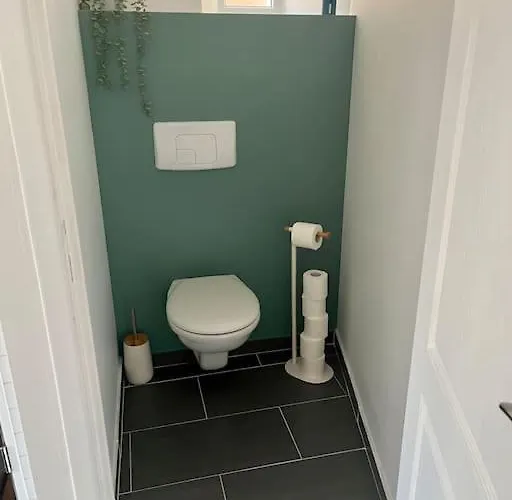 Glamour Equipe Avec Balneo Et Sauna Νανσύ