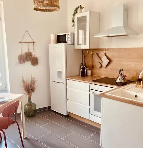 Διαμέρισμα Glamour Equipe Avec Balneo Et Sauna *